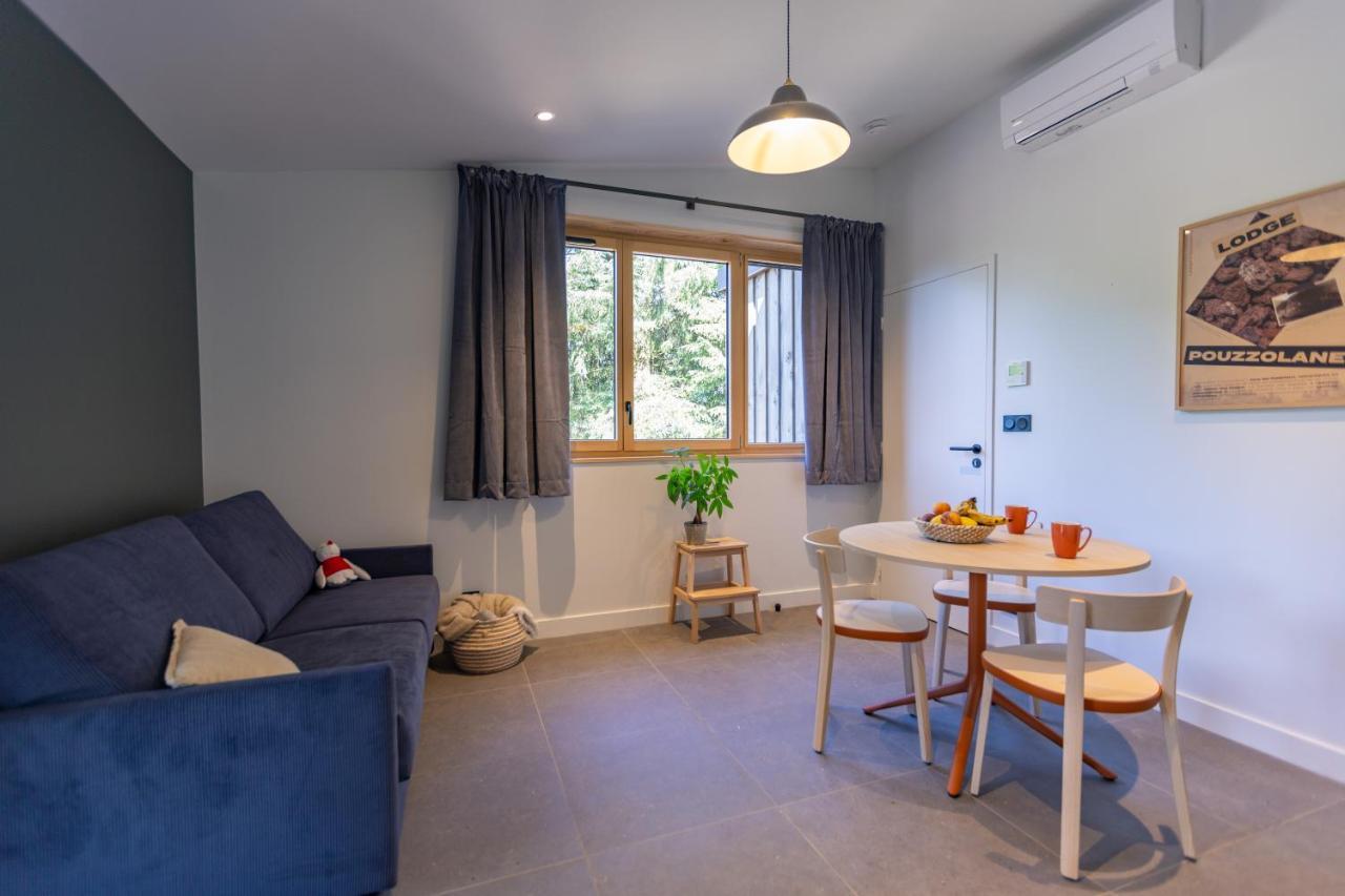 Hotel - Lodges De Lemptegy Сент-Орс Екстериор снимка