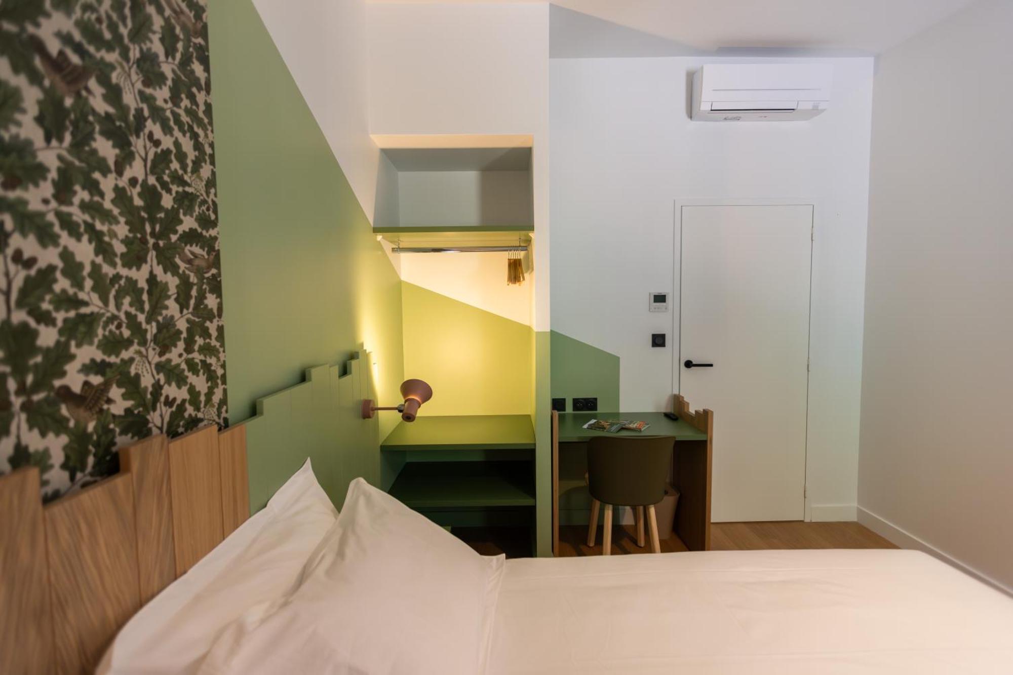 Hotel - Lodges De Lemptegy Сент-Орс Екстериор снимка