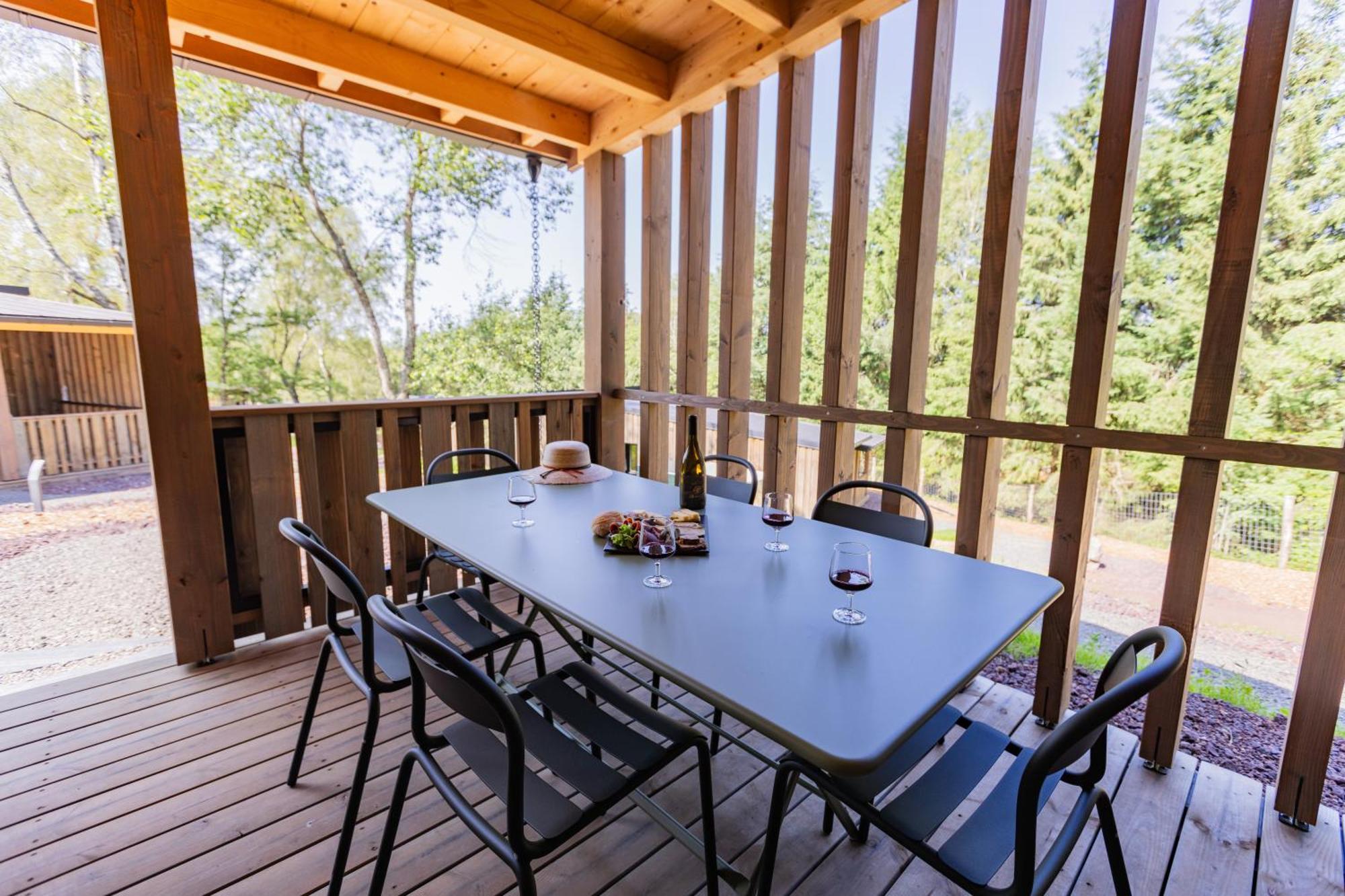 Hotel - Lodges De Lemptegy Сент-Орс Екстериор снимка